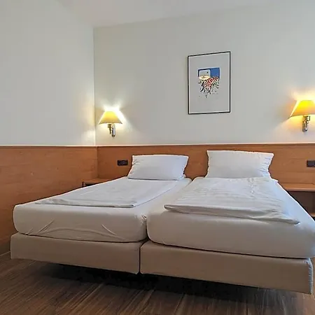 Hotel Sonnenhof 3*